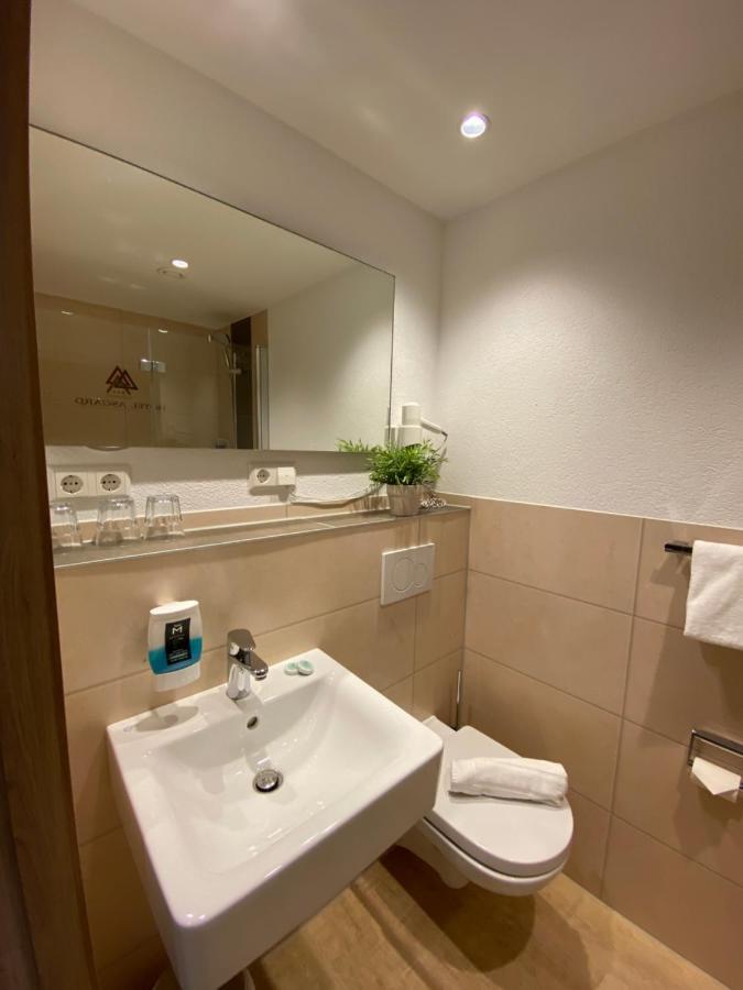Hotel Asgard Gersthofen Exteriör bild